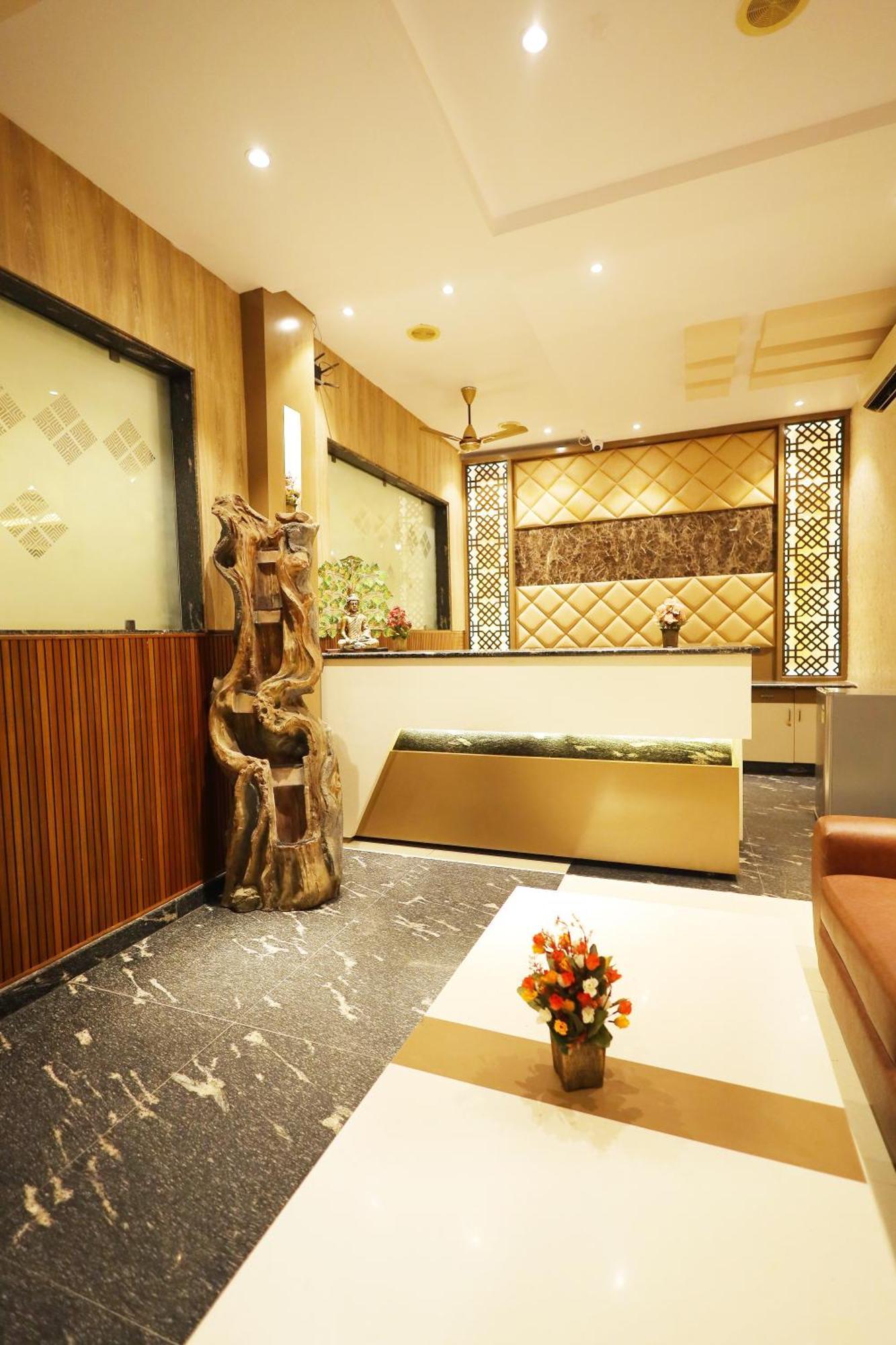 Hotel Bhagyaraj Palace A Luxury Hotel Keshavpuram 坎普尔 外观 照片