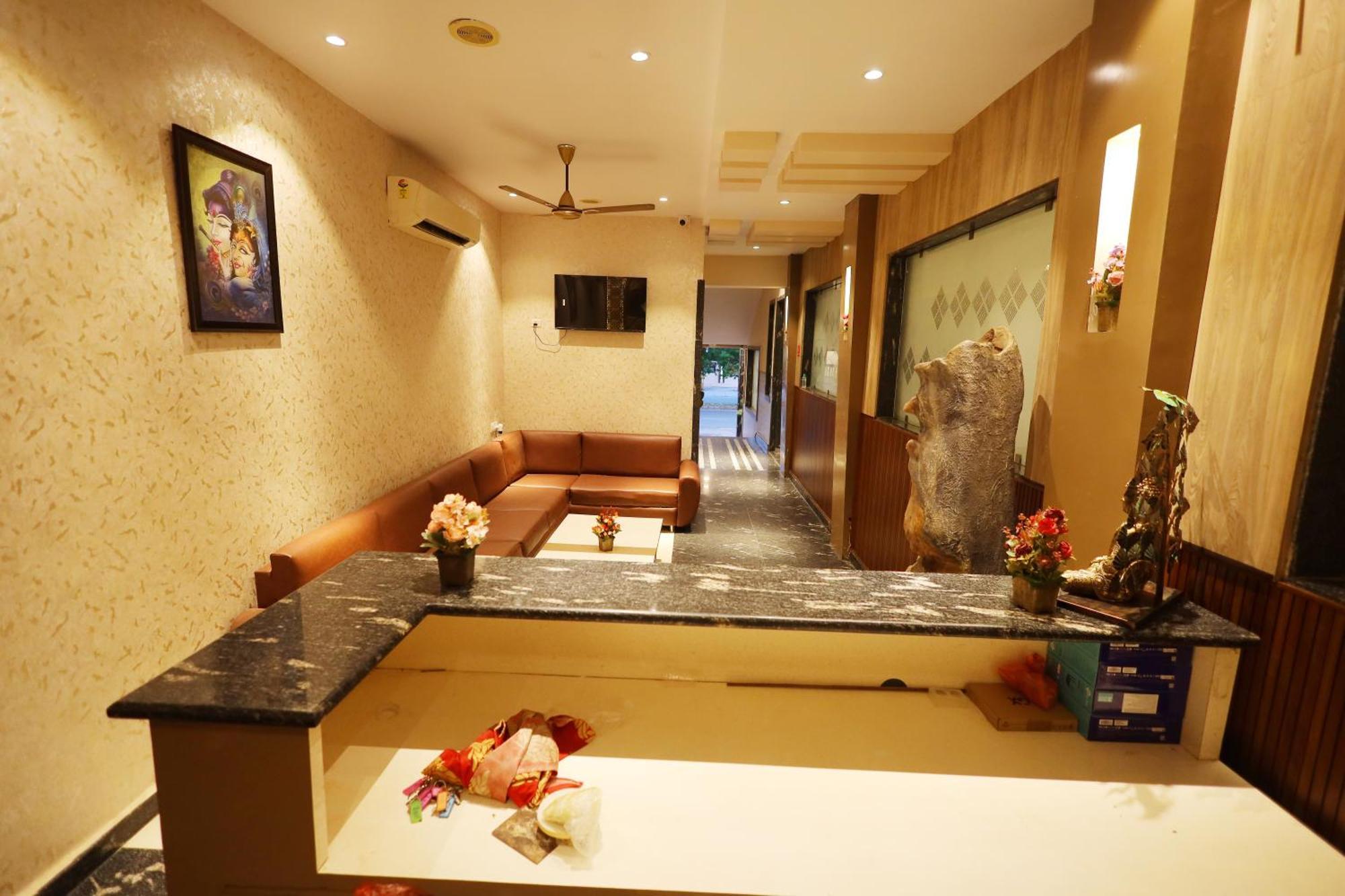 Hotel Bhagyaraj Palace A Luxury Hotel Keshavpuram 坎普尔 外观 照片